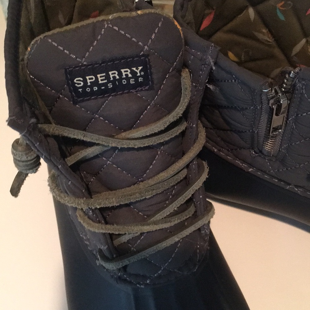 Authentic Sperry boots - Picture 2 of 6